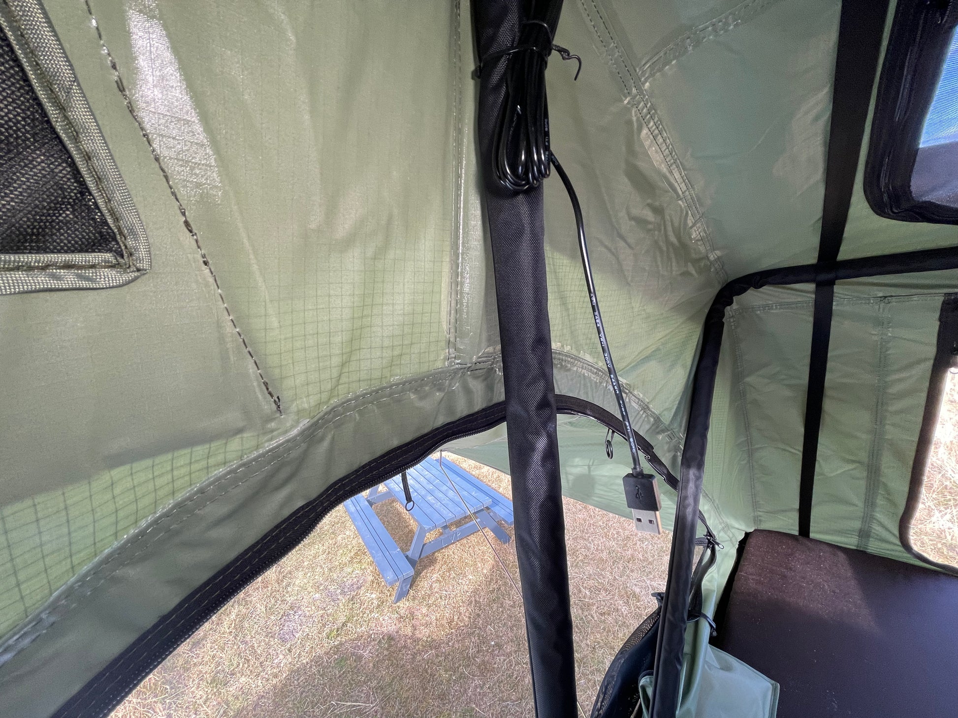 LED lys i tagtelt. Lohals Tagtelt fra LangelandCampers - Gratis levering - Kvalitets tagtelt - Tagtelt forhandler i Danmark.