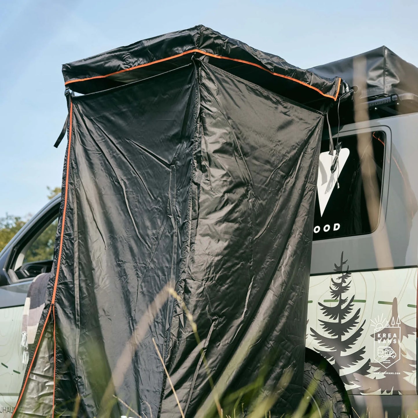 Badetelt - omklædningsrum - toiletkabine. Perfekt udstyr til dit tagtelt eller campervan. Monteres på tagbøjler.