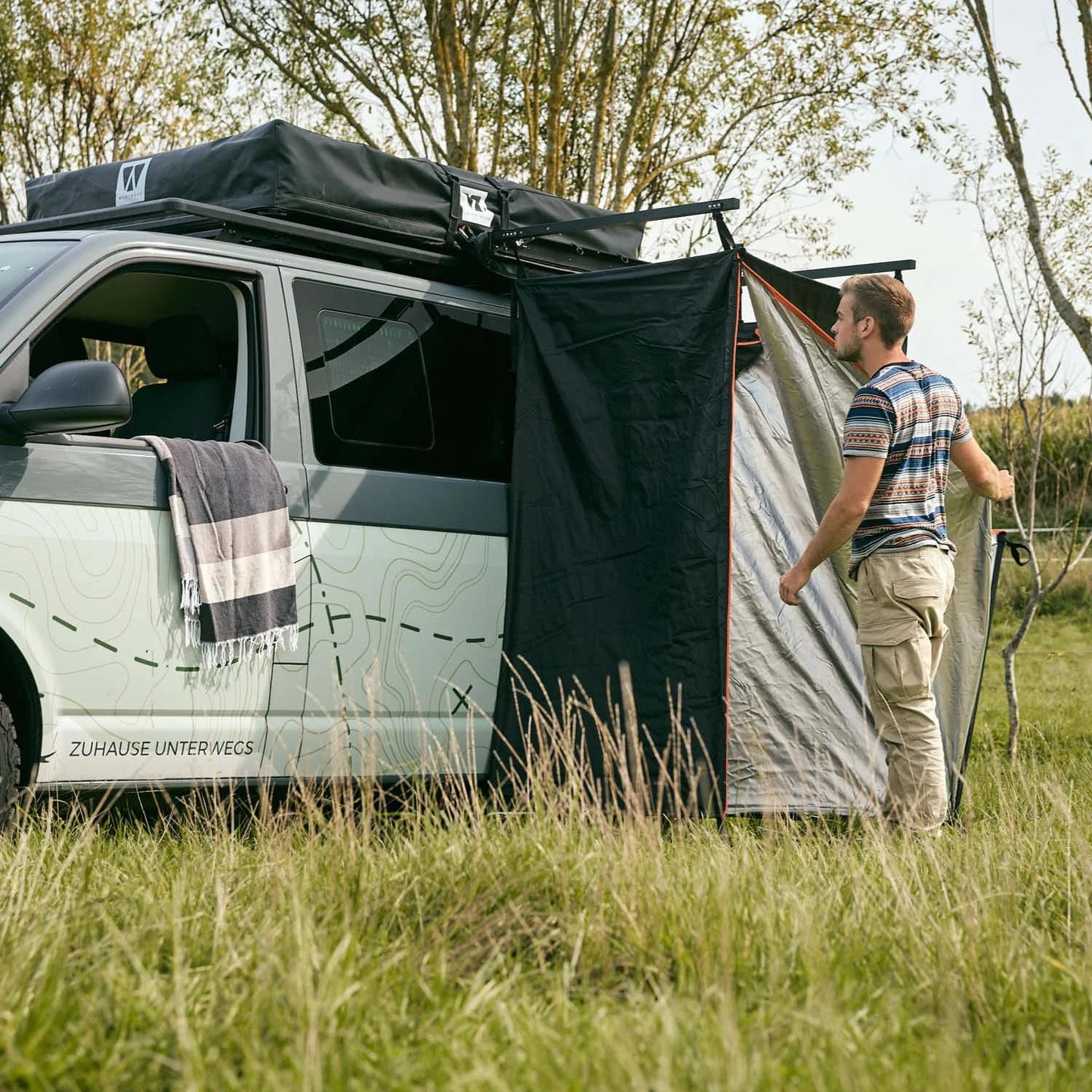 Badetelt - omklædningsrum - toiletkabine. Perfekt udstyr til dit tagtelt eller campervan. Monteres på tagbøjler.