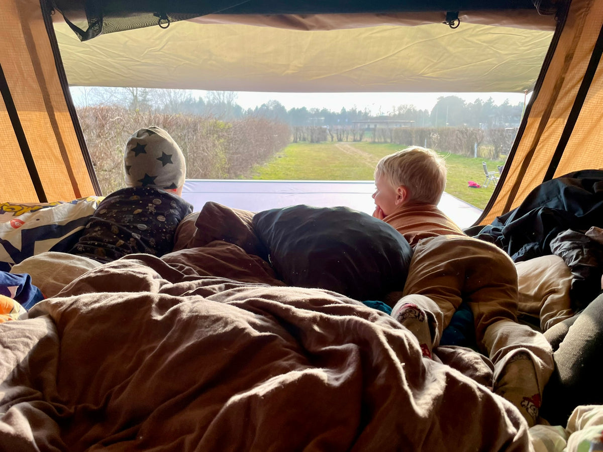 Oplev den ultimative frihed med et tagtelt fra LangelandCampers. 