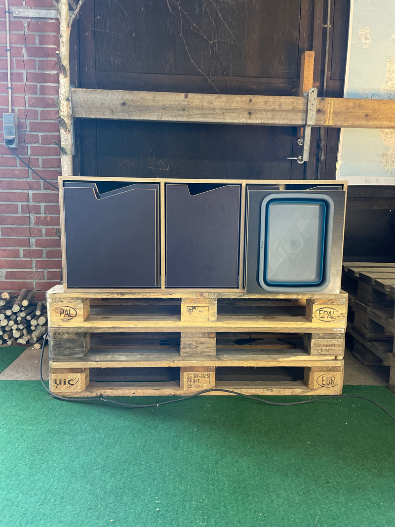 Klapbord med Opvaskebalje - Praktisk, Pladsbesparende og Foldbar! Få mere ud af din camperbox med et praktisk klapbord med opvaskebalje!